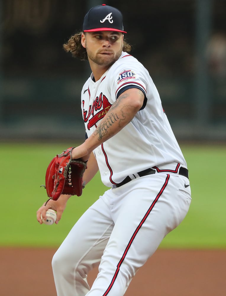 BRAVES PHOTO