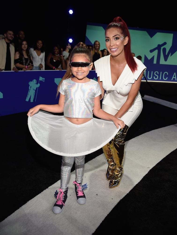 Photos: Stars arrive for the 2017 MTV VMAs