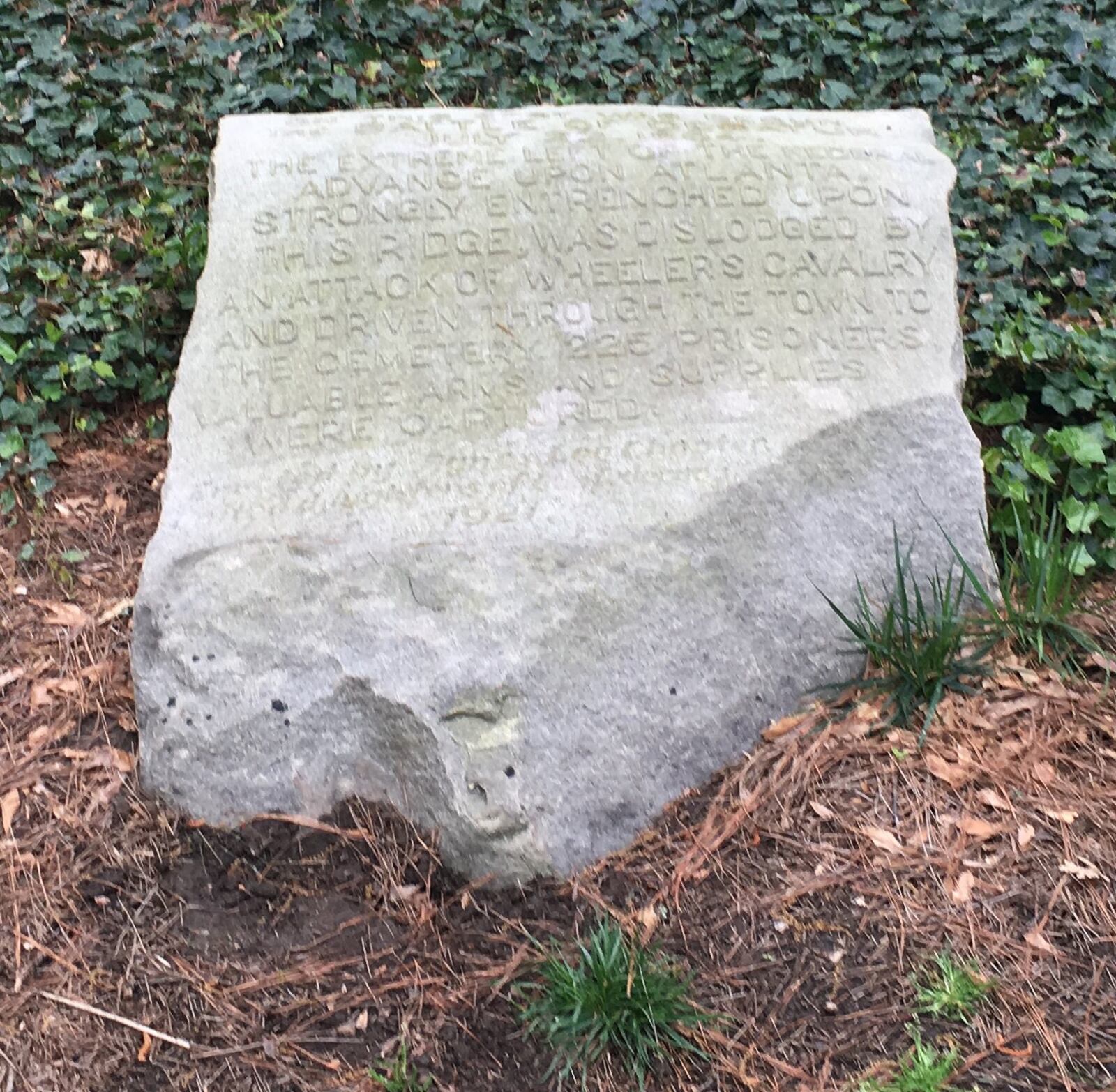 This marker was dedicated in 1922 at Agnes Scott College on the birthday of Robert E. Lee, who was born Jan. 19, 1807. The marker, paid for by the Agnes Lee chapter of the United Daughters of the Confederacy, was removed earlier this year. (Photo: Agnes Scott College)