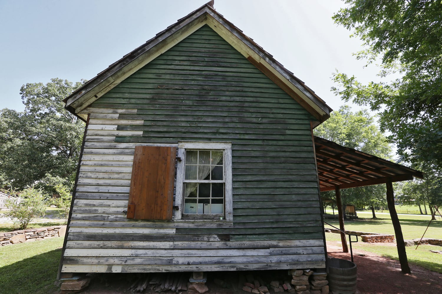 Former slave cabins: Sautee Nacoochee