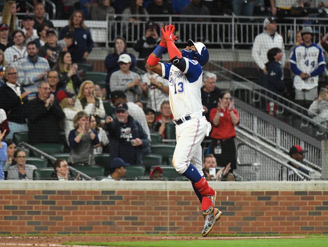 Braves-Brewers photo