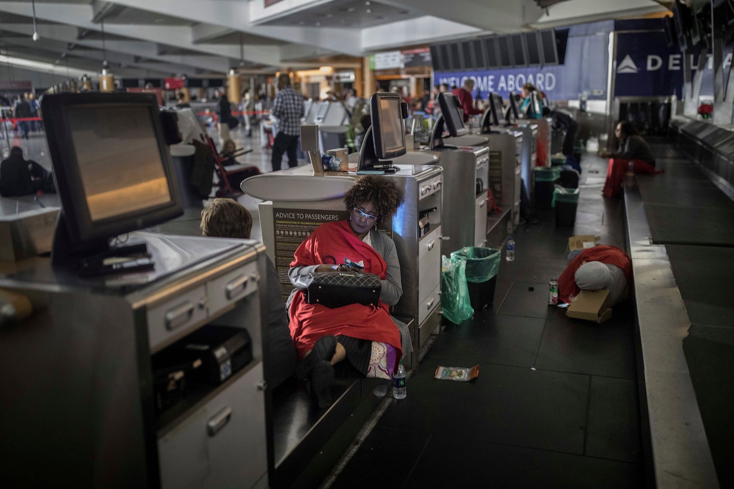 Photos: Power outage paralyzes Atlanta airport