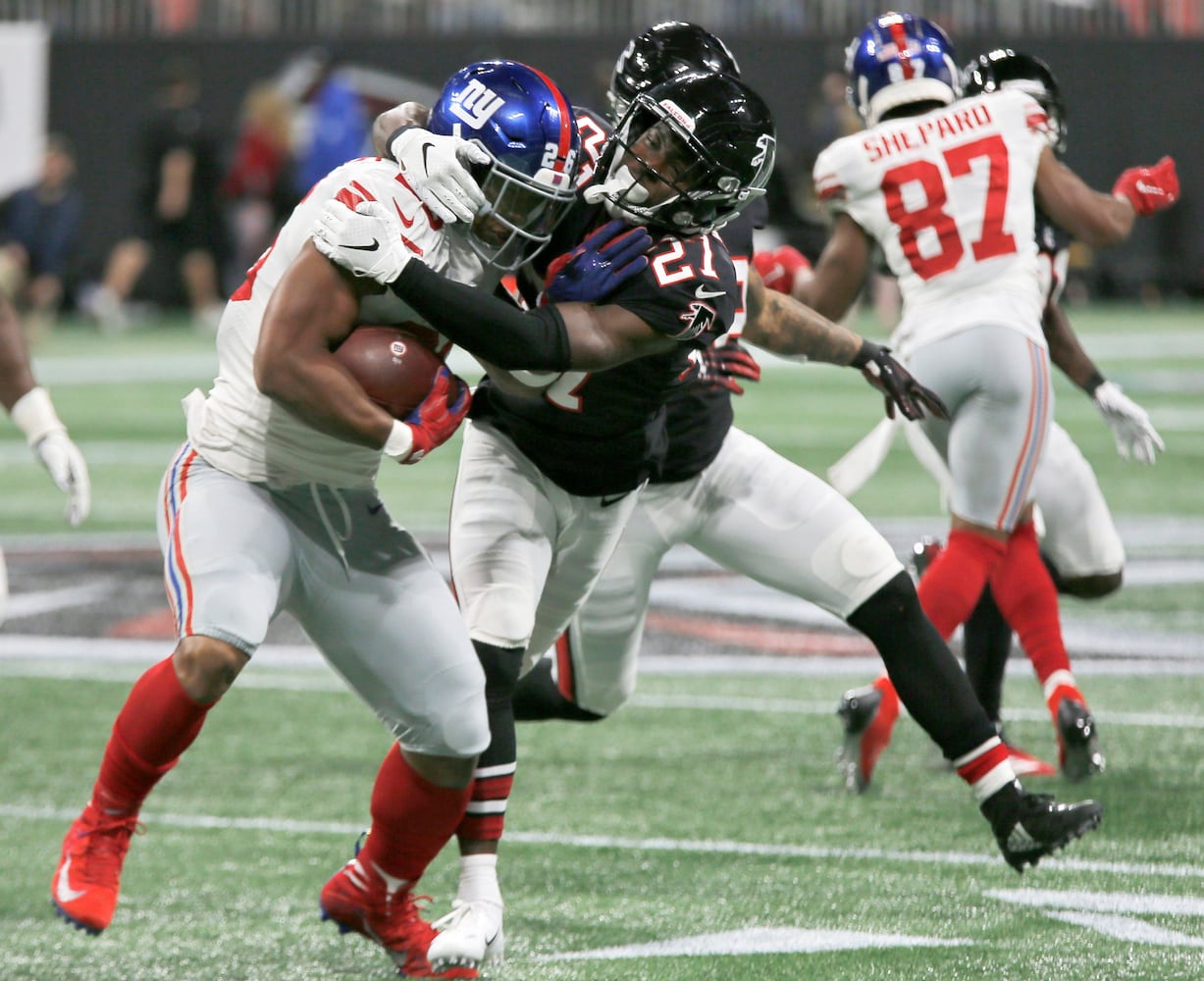 Photos: Falcons down Giants on Monday Night Football