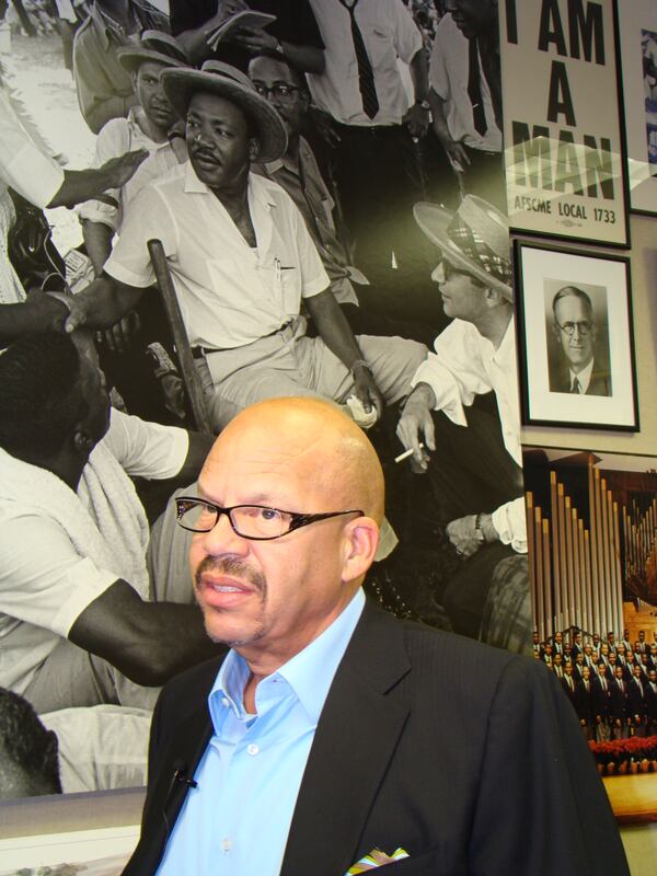  Tom Joyner in 2008 at Morehouse College. CREDIT: Rodney Ho/rho@ajc.com