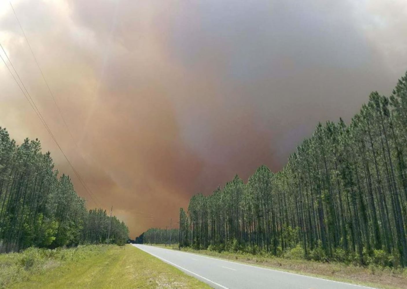 okefenokee fire georgia road