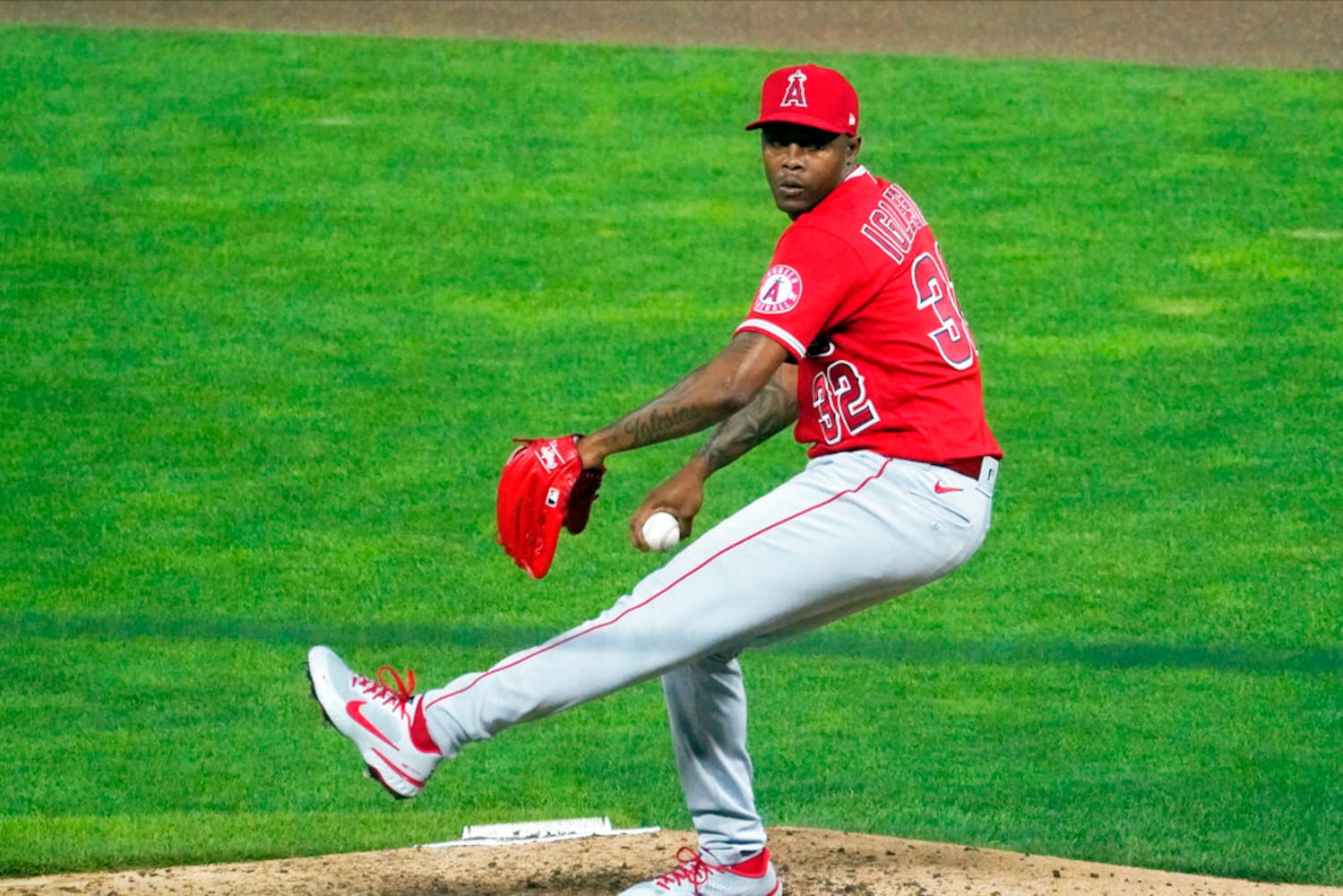 Raisel Iglesias for AJC