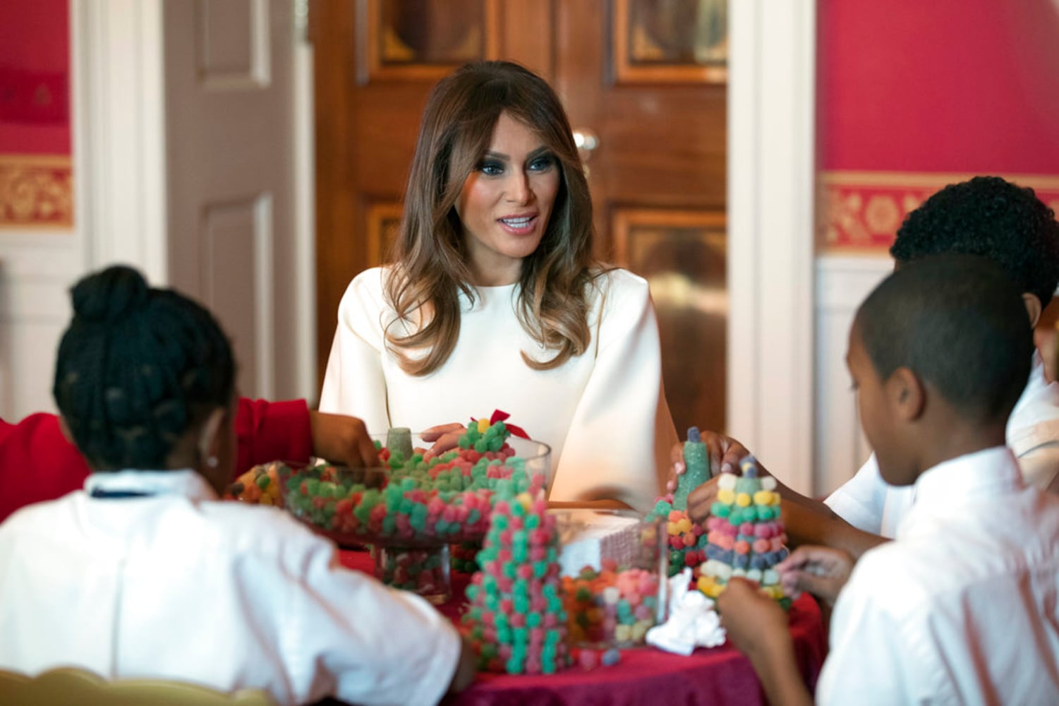 Photos: Melania Trump unveils White House Christmas decorations