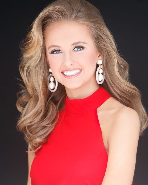 Miss Starr's Mill''s Outstanding Teen, Sydney Turnier