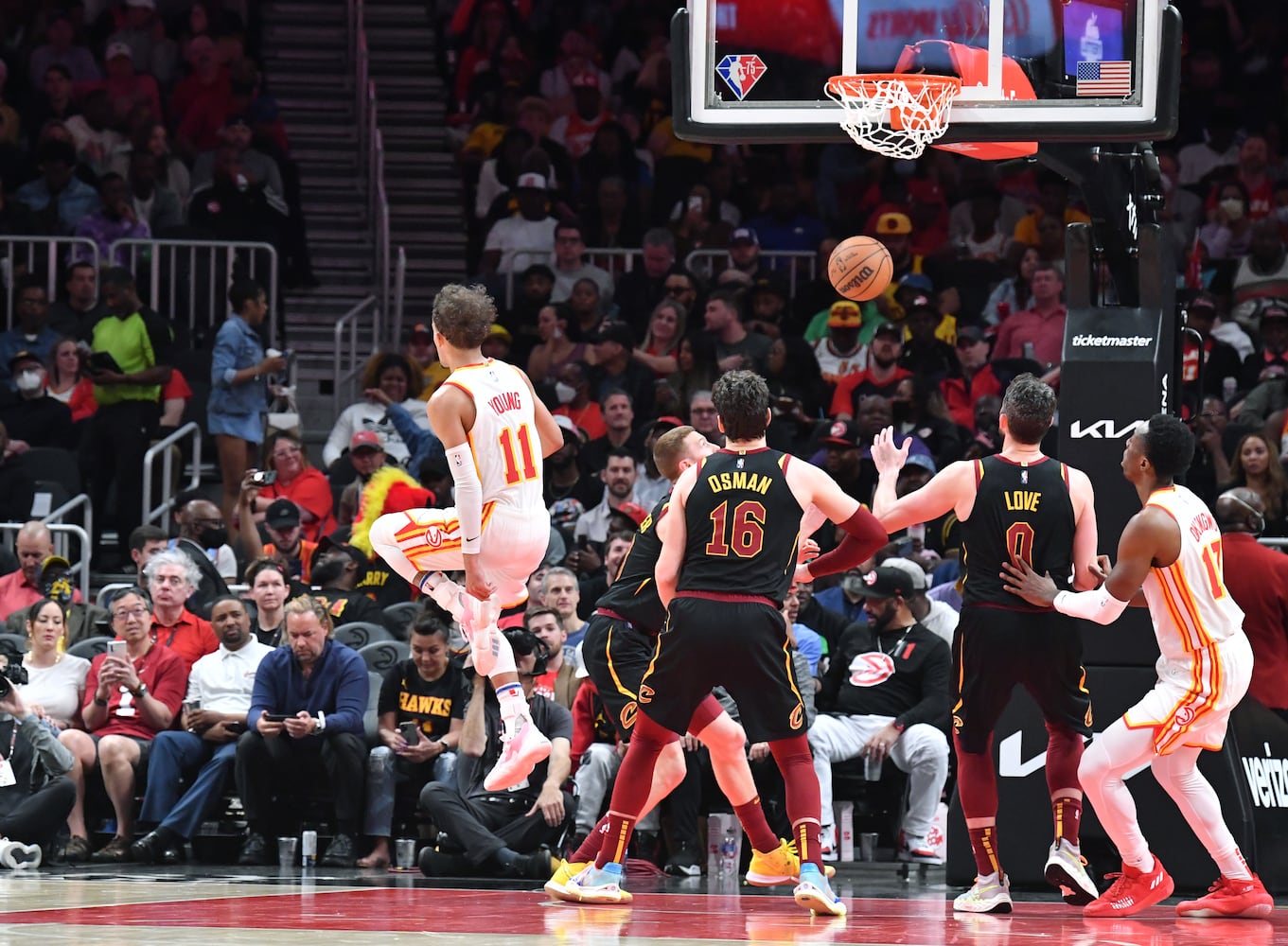 Hawks-Cleveland Cavaliers photo