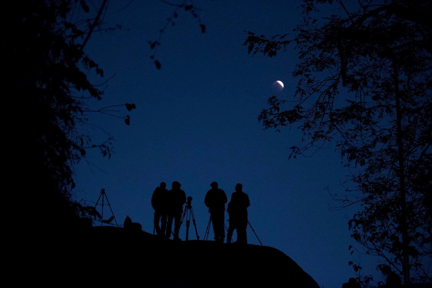 Photos: Super blue blood moon eclipse 2018