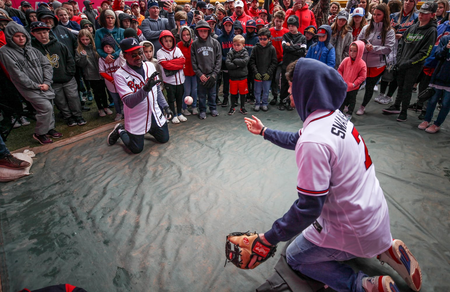 Photos: Braves greet their fans at Chop Fest