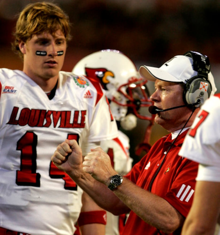 Petrino resigns after rocky season