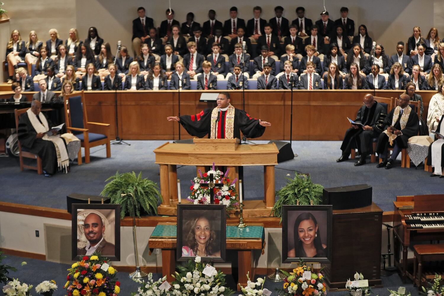 PHOTOS: Edwards Family Memorial Service