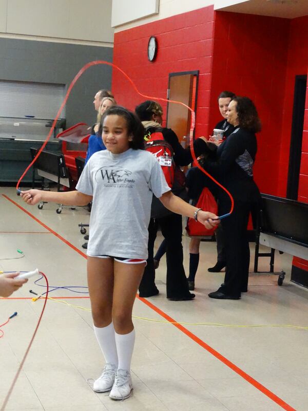 Amari Marshall jump ropes for charity on behalf of the American Heart Association. CREDIT: Rodney Ho/ rho@ajc.com