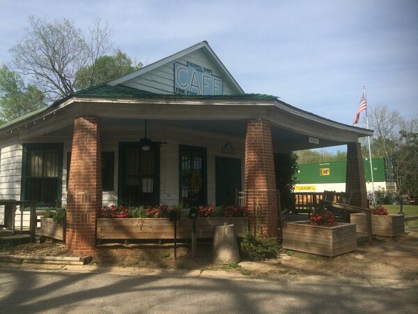 The Whistle Stop Cafe in Juliette, Ga. Photos: Jennifer Brett