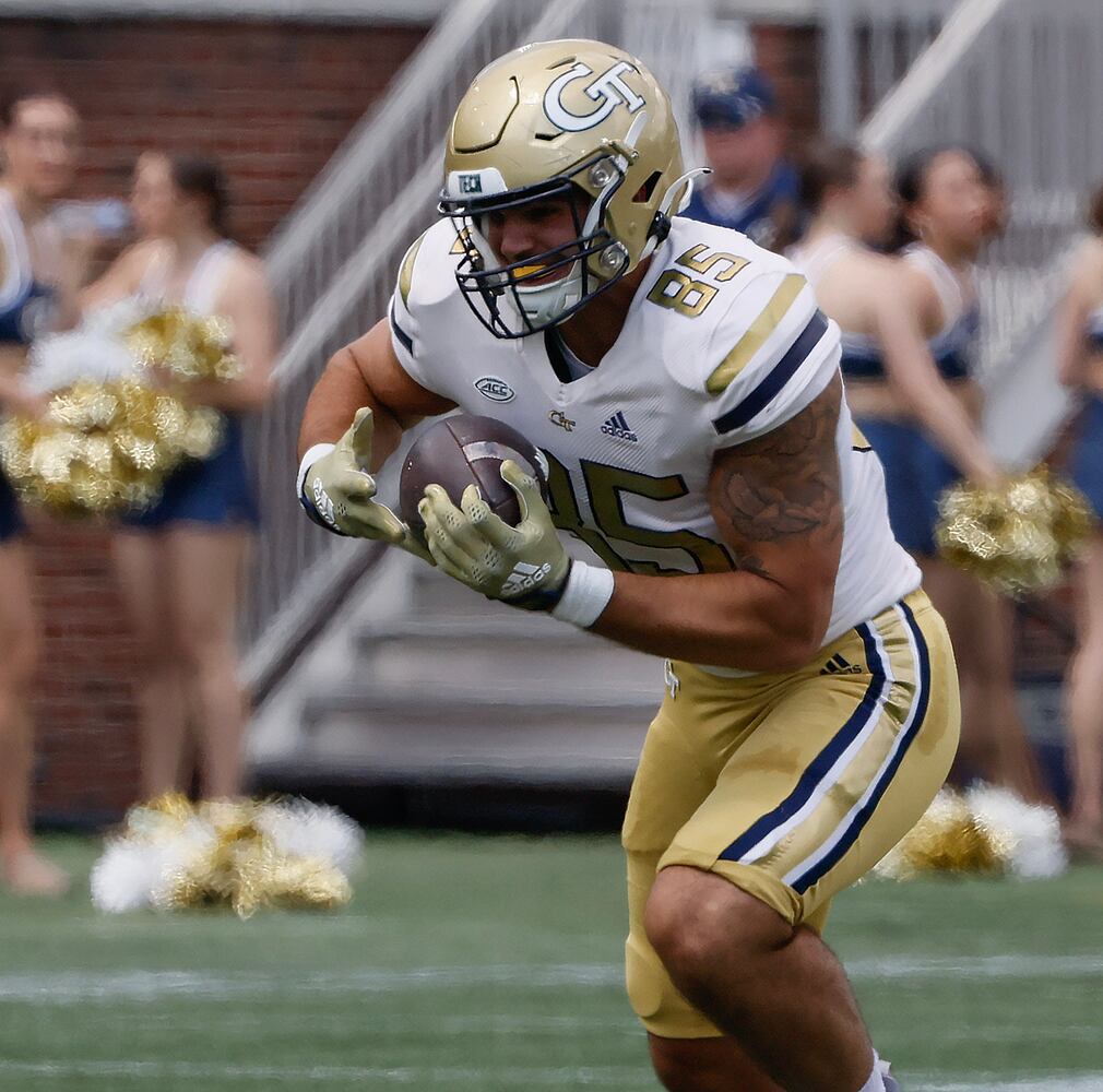 Tight end Billy Ward makes a reception during Georgia Tech's spring football game in Atlanta on Saturday, April 15, 2023.   (Bob Andres for the Atlanta Journal Constitution)