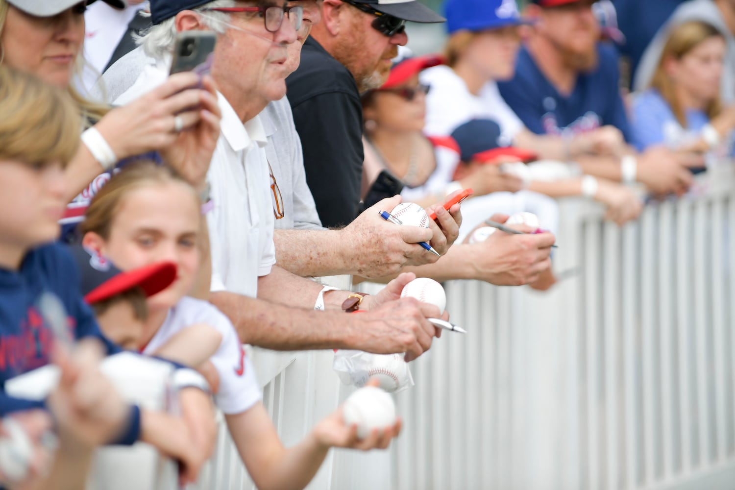 040723 BRAVES PHOTO