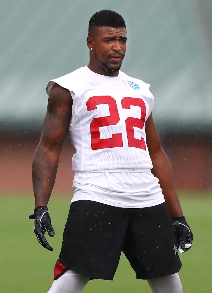 Photos: Ridley, Jones and Ryan put in extra work at Falcons’ camp