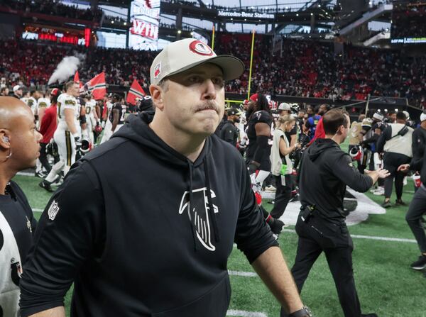 Atlanta Falcons head coach Arthur Smith leaves the field after winning  after winning a NFL football game between the Atlanta Falcons and the New Orleans Saints 24-15 in Atlanta on Sunday, Nov. 26, 2023.   (Bob Andres for the Atlanta Journal Constitution)