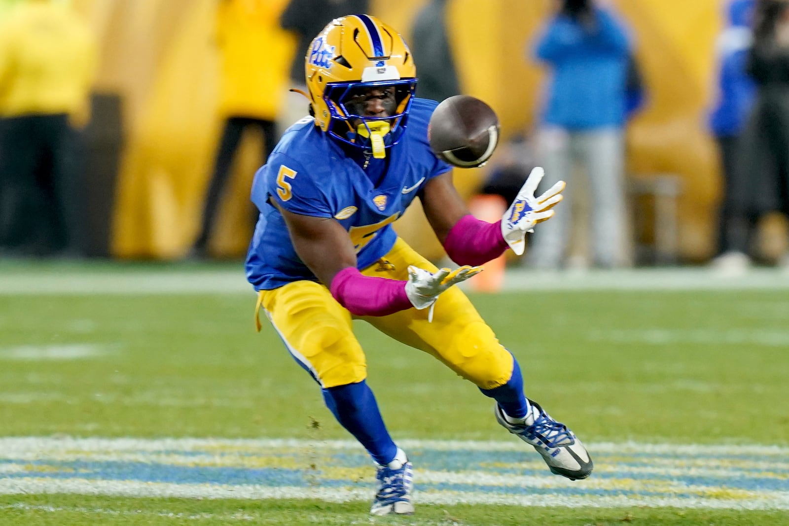 Pittsburgh defensive back Phillip O'Brien Jr. intercepts the ball during the second half of an NCAA college football game against Syracuse, Thursday, Oct. 24, 2024, in Pittsburgh. (AP Photo/Matt Freed)