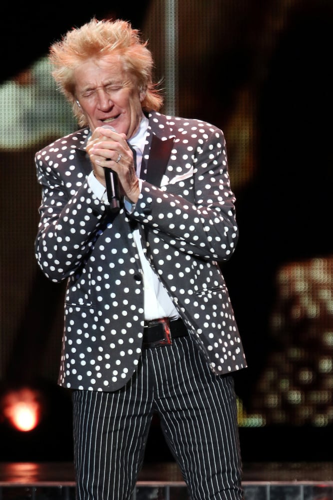 The legendary Rod Stewart energized a sold out crowd at Ameris Bank Amphitheatre on Wednesday, August 31, 2022 with Cheap Trick as the opening act.
Robb Cohen for the Atlanta Journal-Constitution