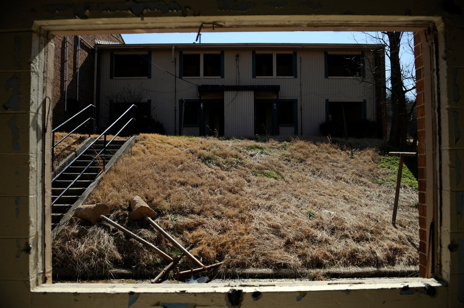 Flashback Photos: Maynard Jackson's stay at Bankhead Courts