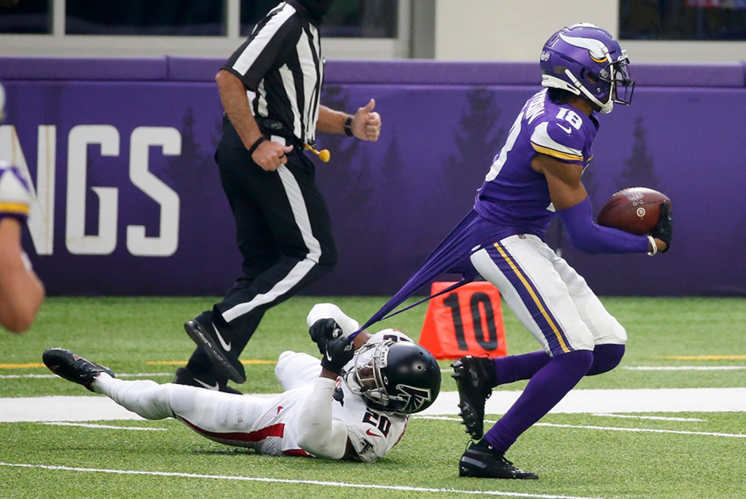 Falcons at Vikings