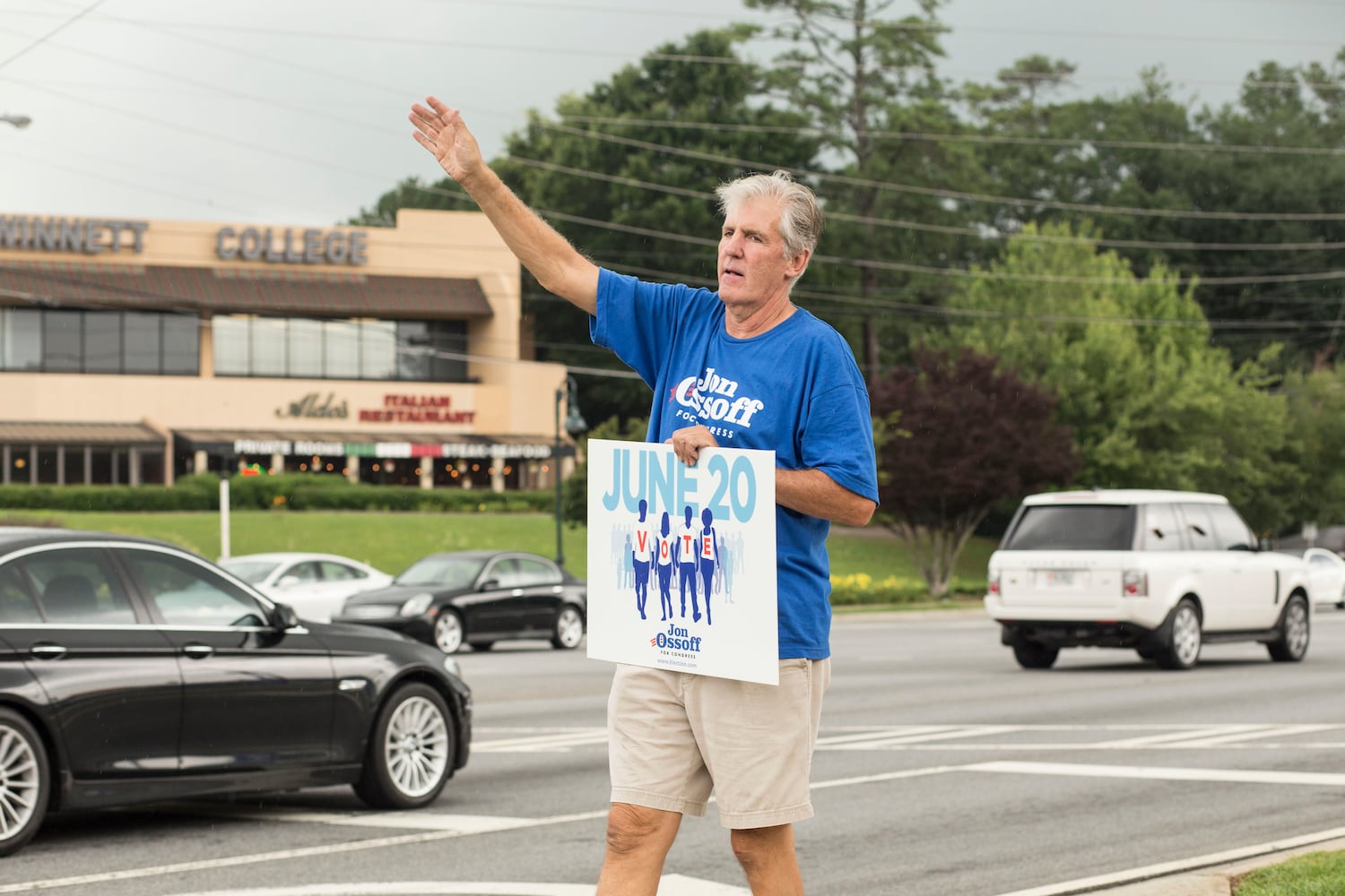 Photos: Voters choose in 6th District runoff election