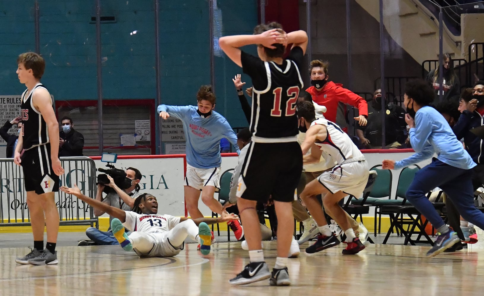 State basketball finals : Class A Private boys -- Holy Innocents vs. Mt. Pisgah