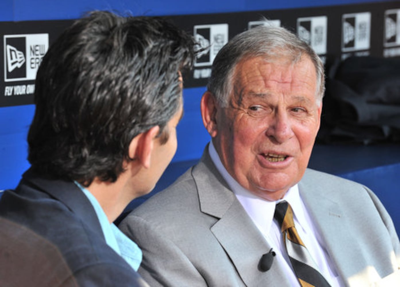 Braves honor former manager Bobby Cox