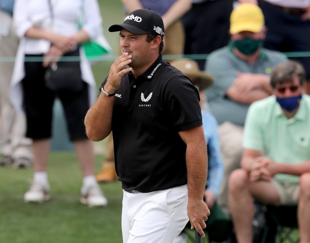 April 8, 2021, Augusta: Patrick Reed reacts to missing his par putt on the eighteenth green during the first round of the Masters at Augusta National Golf Club on Thursday, April 8, 2021, in Augusta. Curtis Compton/ccompton@ajc.com