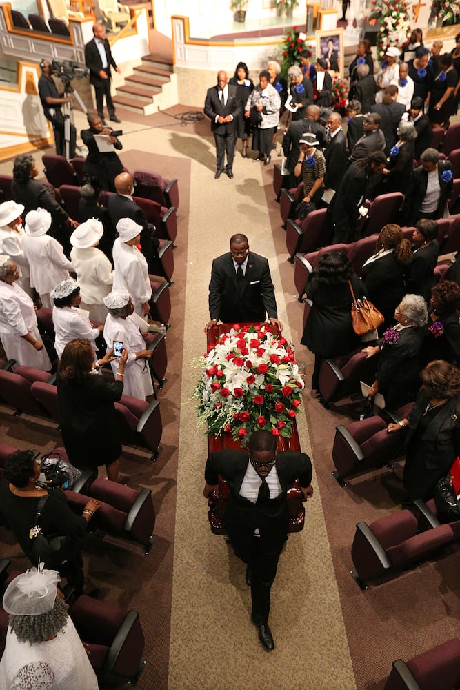 Photos: Fulton commissioner Emma Darnell laid to rest