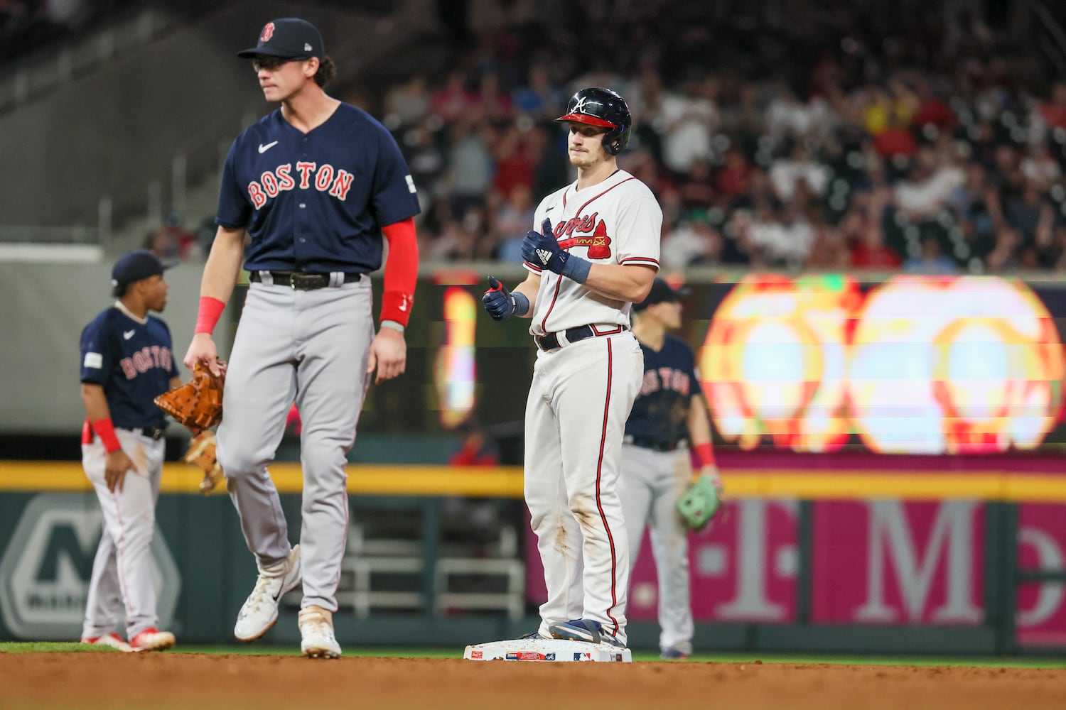 051023 BRAVES PHOTO