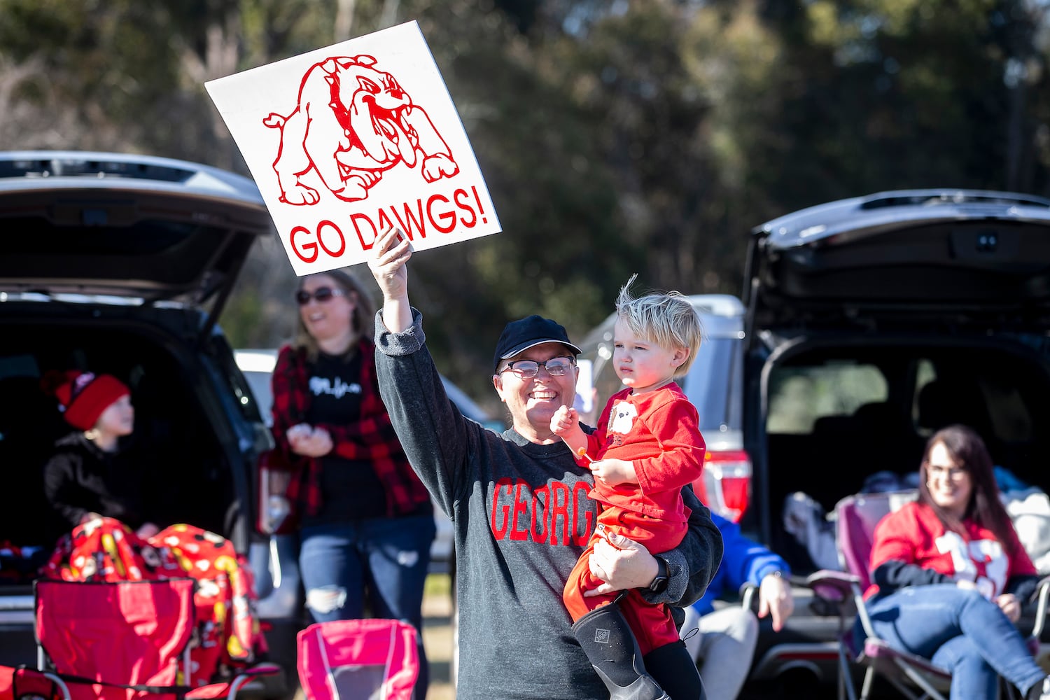 THE CHAMPIONS PARADE - TO HONOR GEORGIA QB STETSON BENNETT IN HIS
HOMETOWN