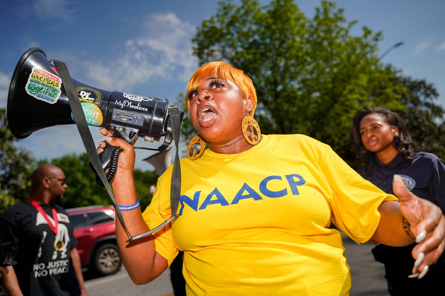 Stone Mountain counterprotester