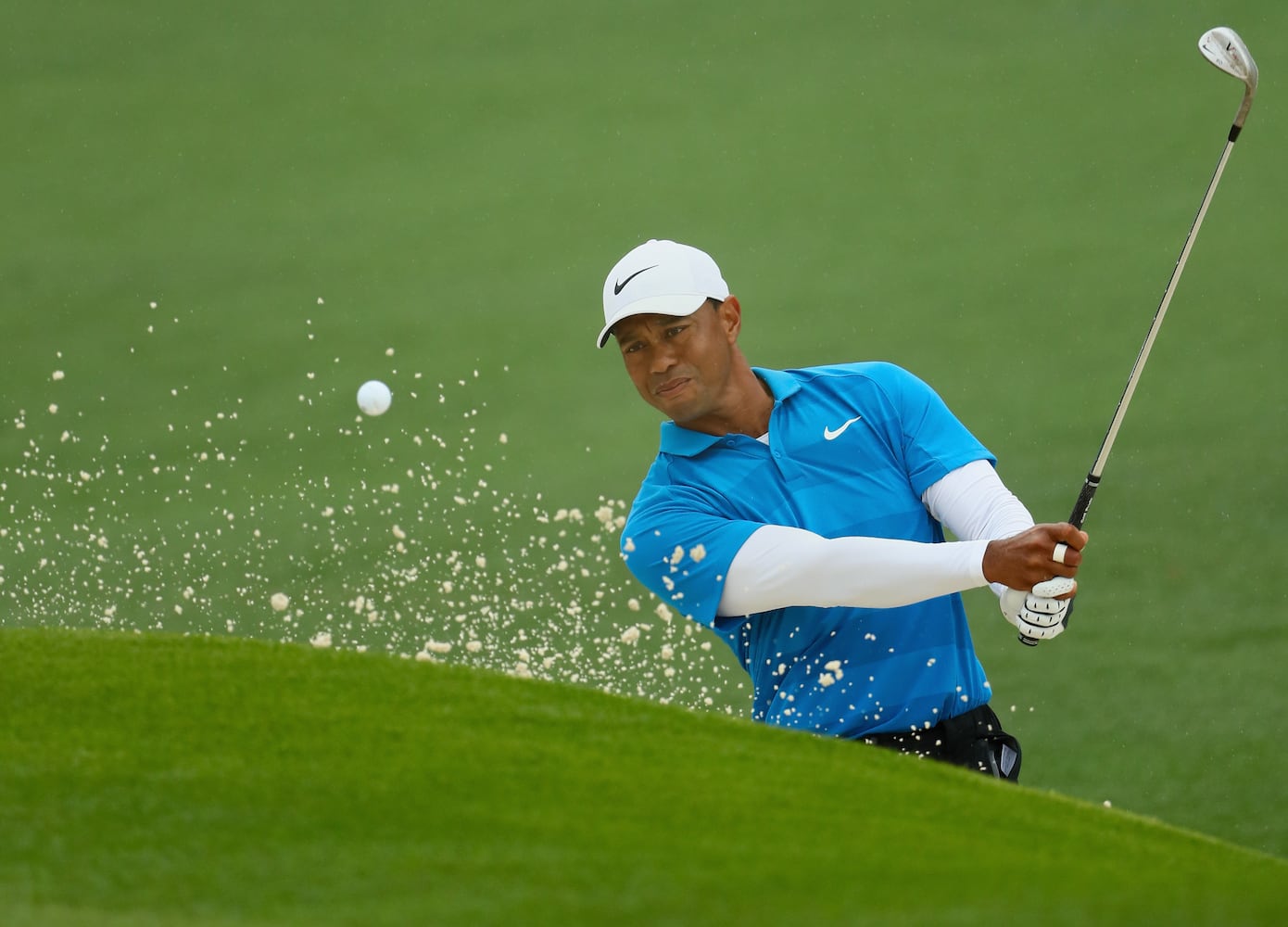 Photos: Tiger Woods’ third round at the Masters