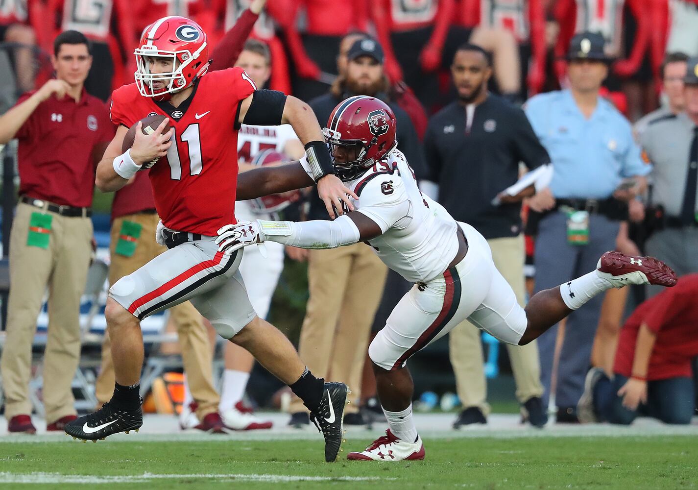 Photos: Bulldogs outlast South Carolina, improve to 9-0