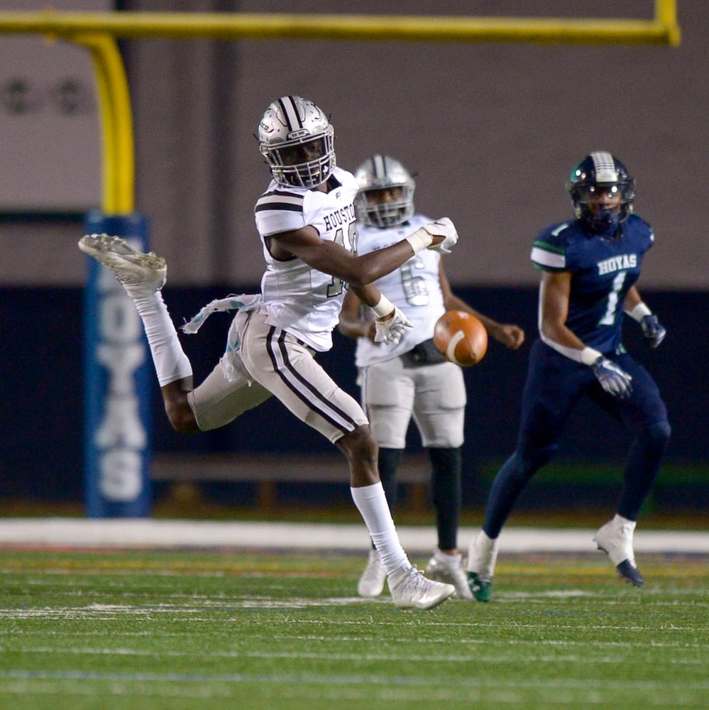 Photos: Quarterfinal round of high school football state playoffs