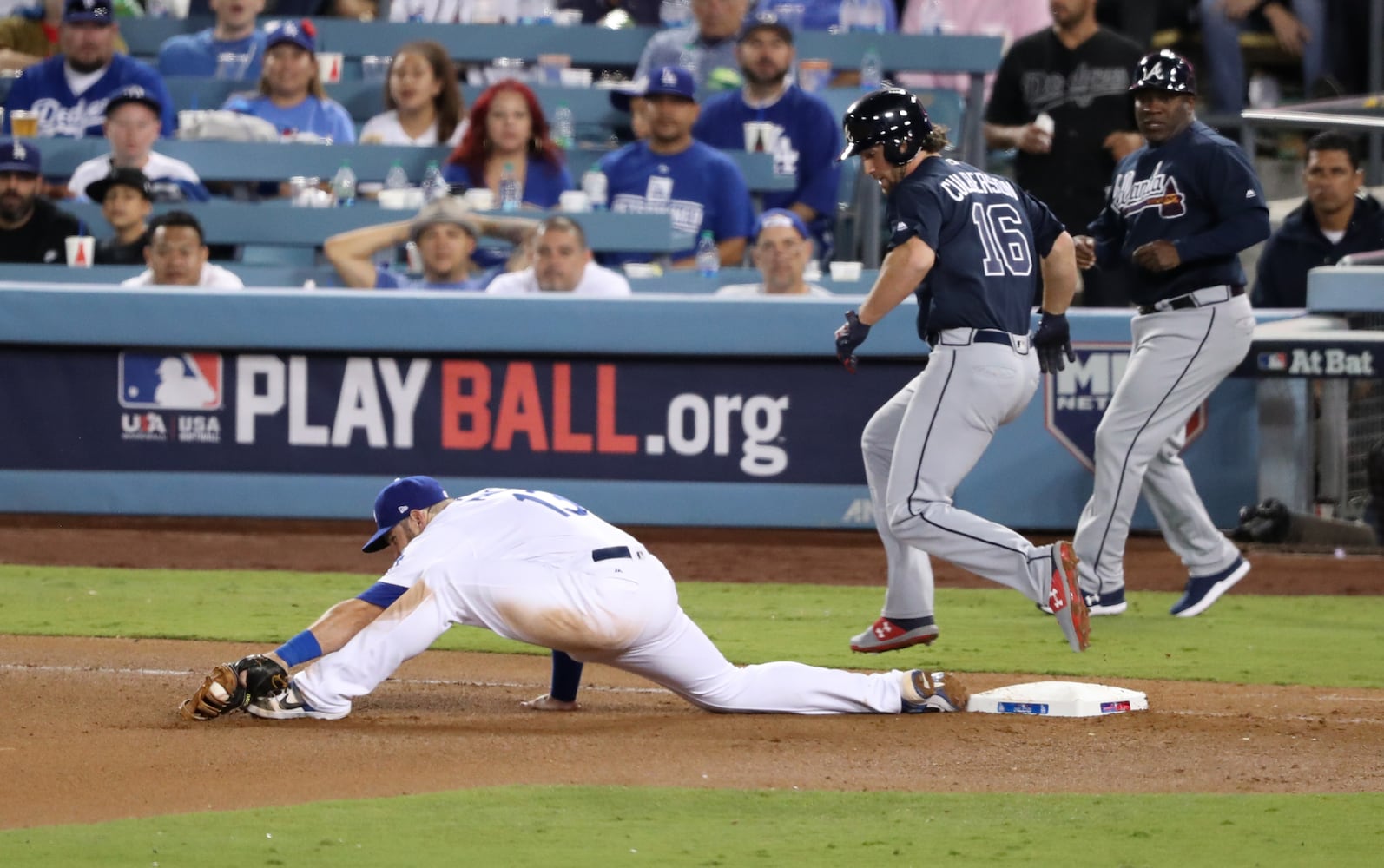 Photos: Braves fall to Dodgers in playoffs opener