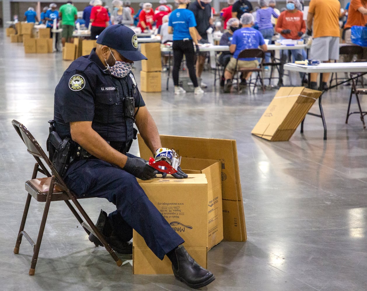 Hundreds of volunteers will pack 200,000 meals for the Atlanta Community Food Bank