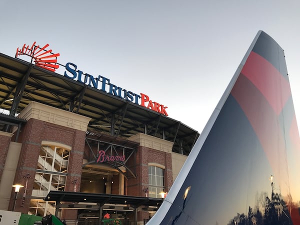 A Delta Boeing 757 tail at SunTrust Park.