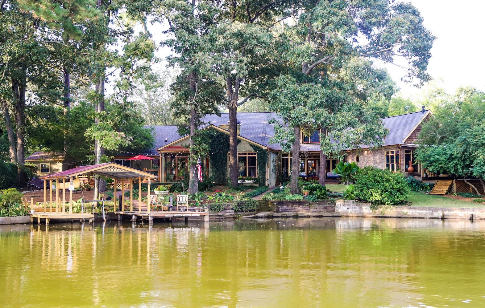 Photos: Lakeside cottage embodies lifetime of memories