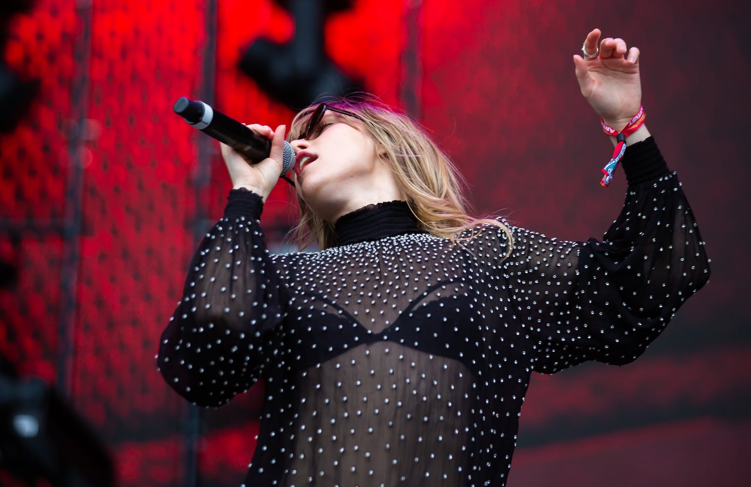 Sukie Waterhouse performs on the second day of the Shaky Knees Music Festival at Atlanta's Central Park on Saturday, May 6, 2023. (RYAN FLEISHER FOR THE ATLANTA JOURNAL-CONSTITUTION)