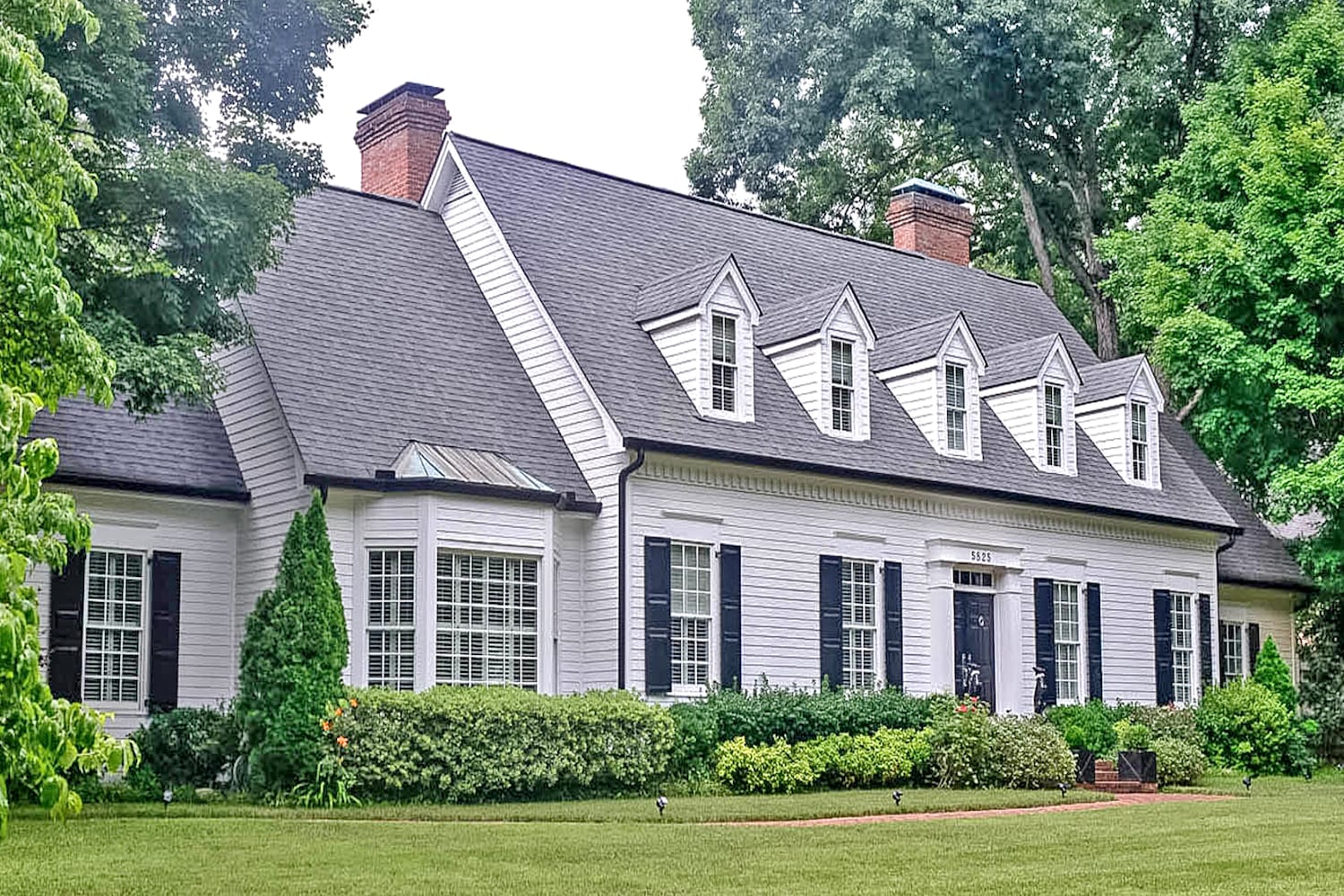 Photos: North Atlanta home’s  glamorous decor inspired by Hollywood’s ‘golden age’