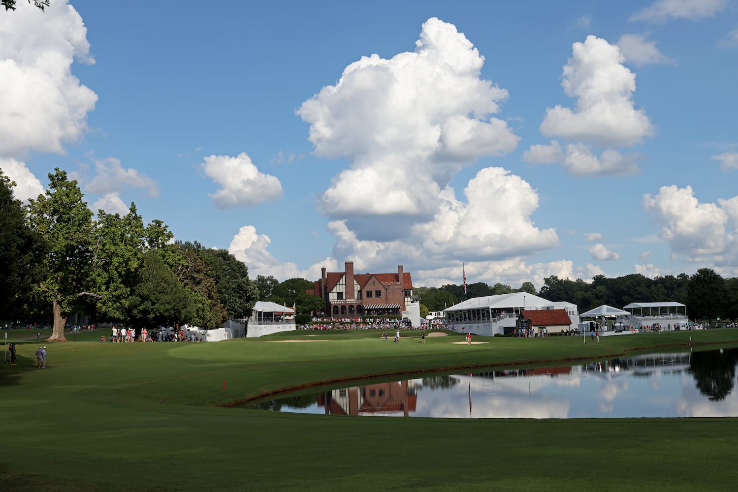 Tour Championship second round