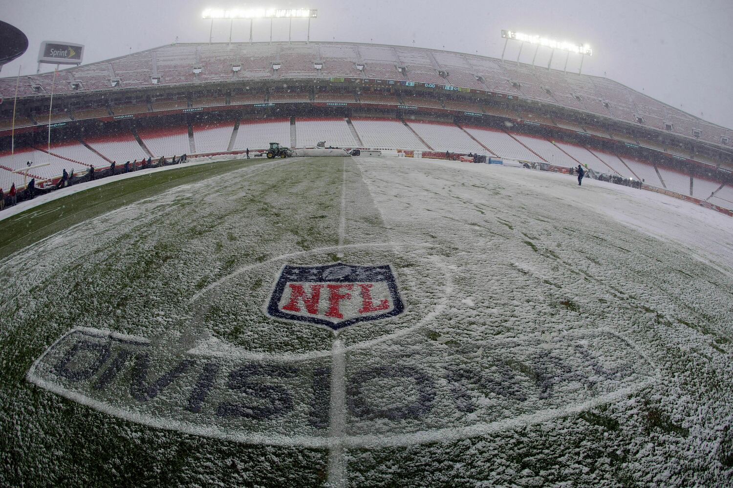 Photos: Deadly winter storm brings snow, ice to Midwest, Mid-Atlantic