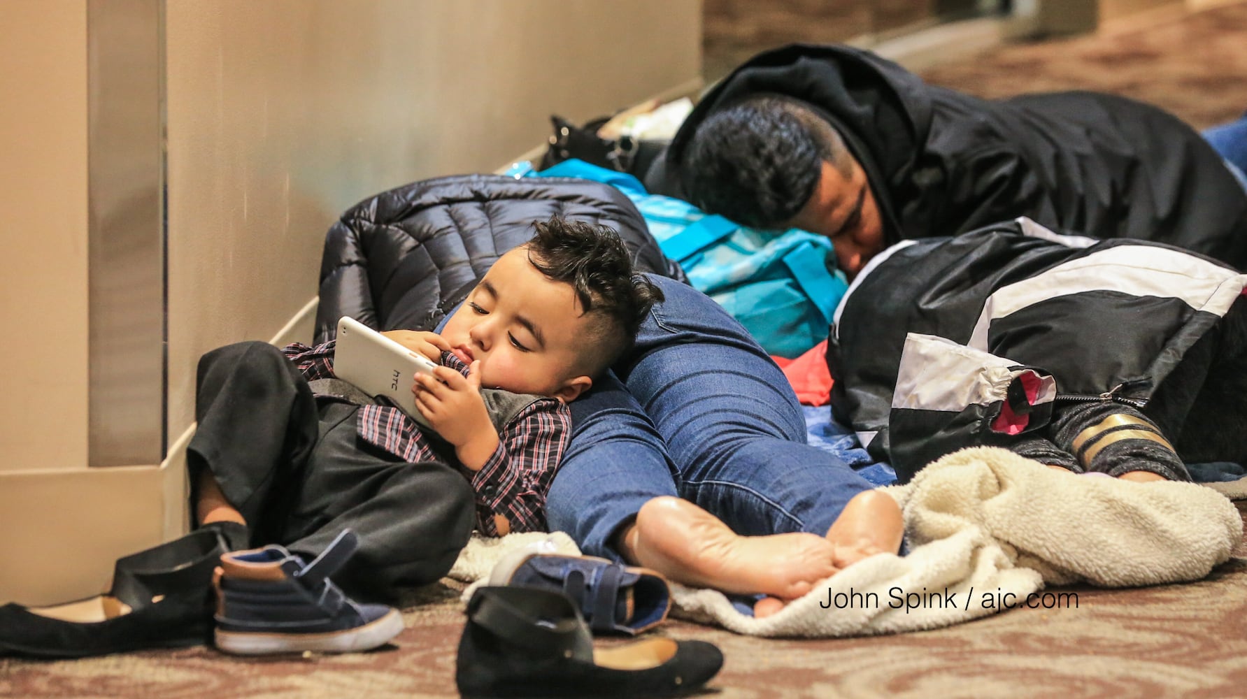 Photos: Power outage paralyzes Atlanta airport