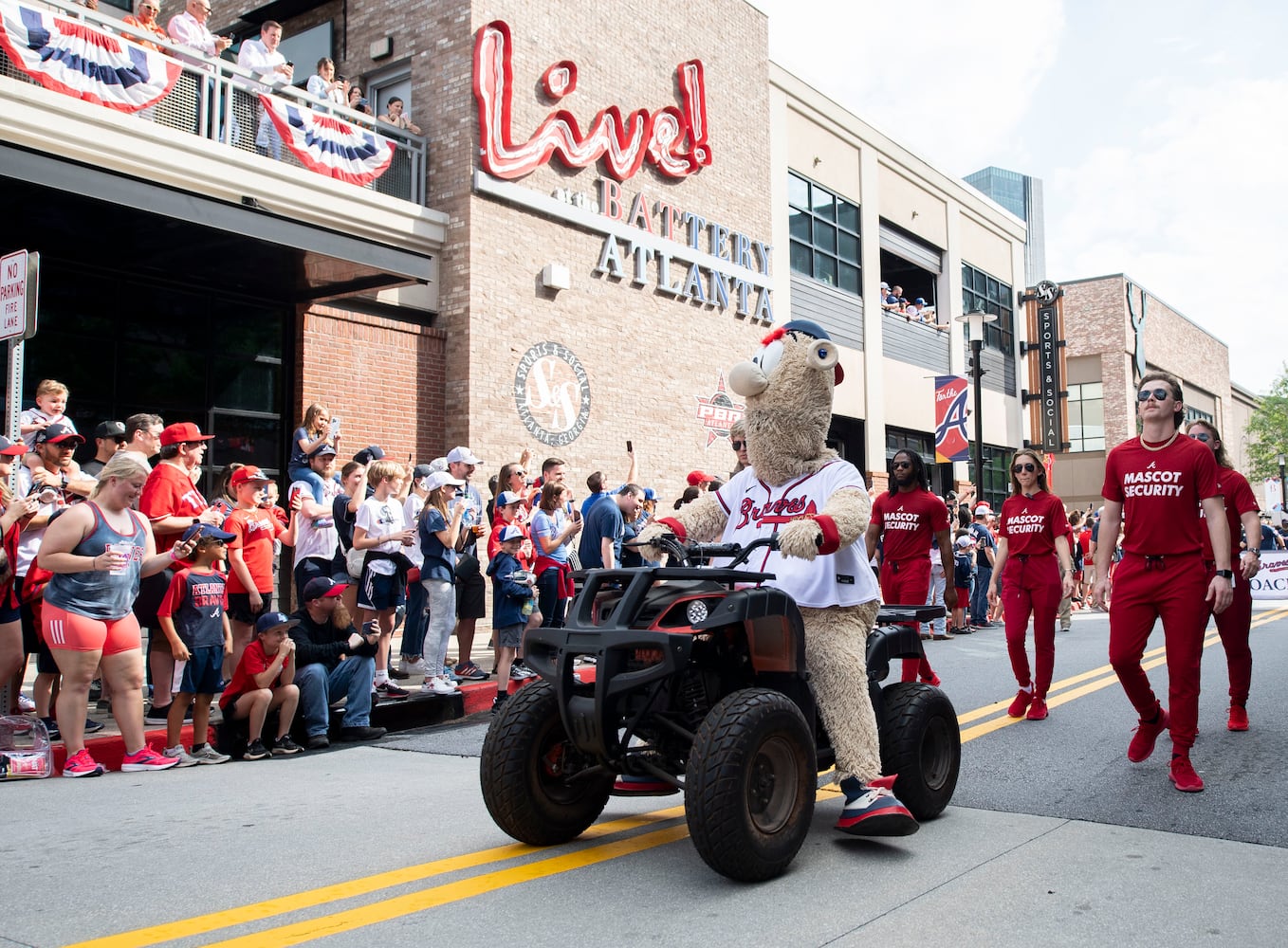 040723 BRAVES PHOTO