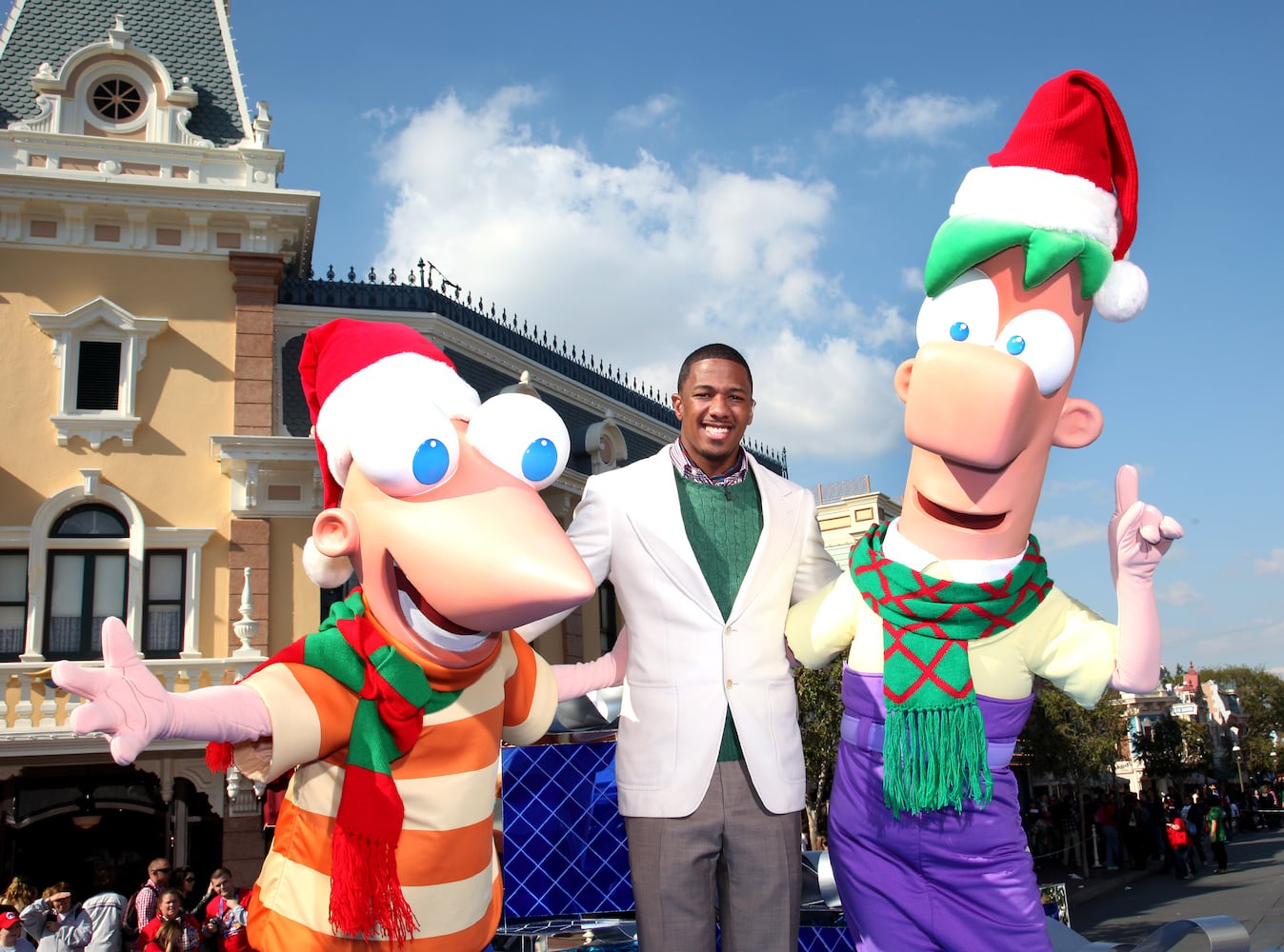 Stars get goofy at Disneyland