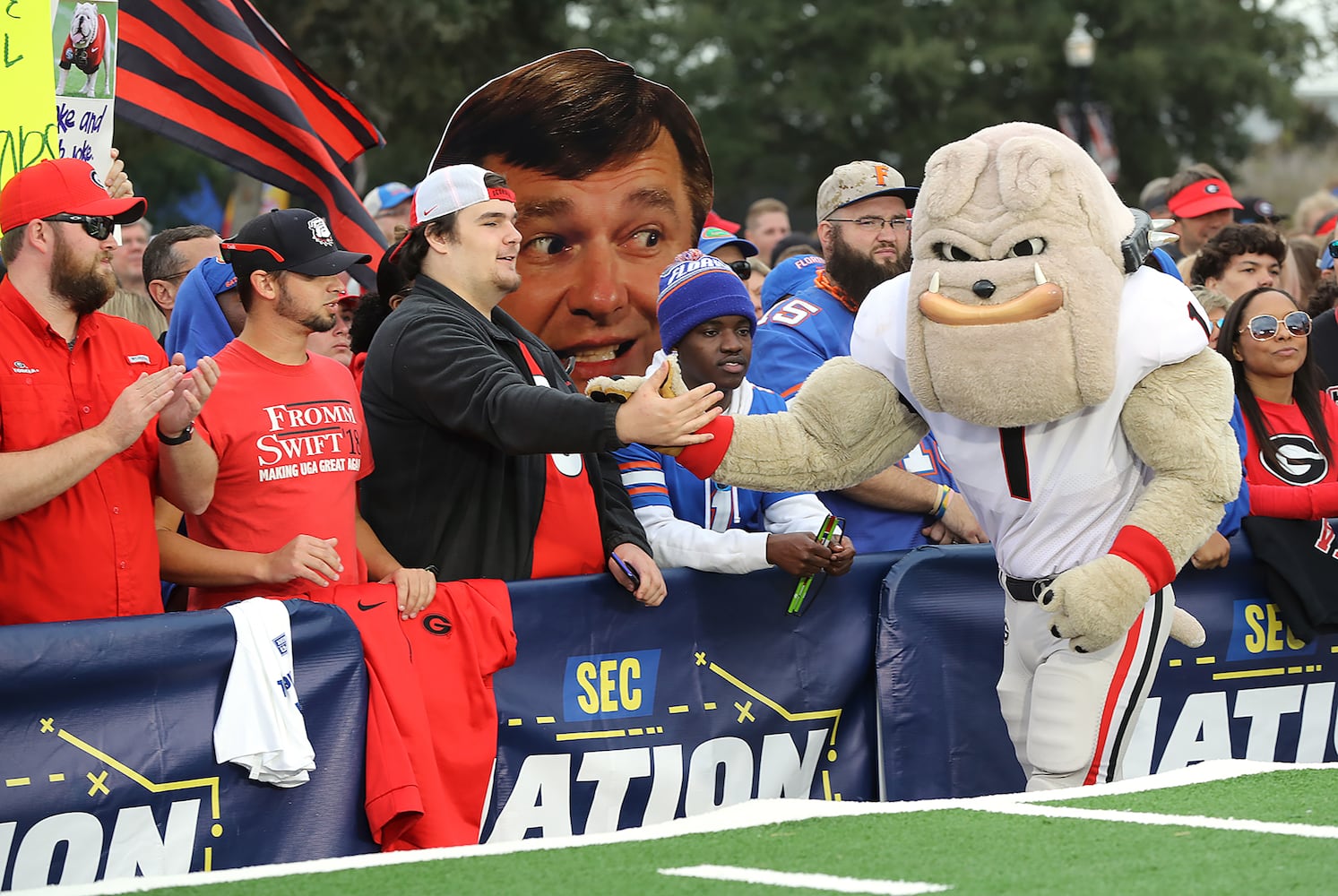 Photos: The scene at the Georgia-Florida game Saturday